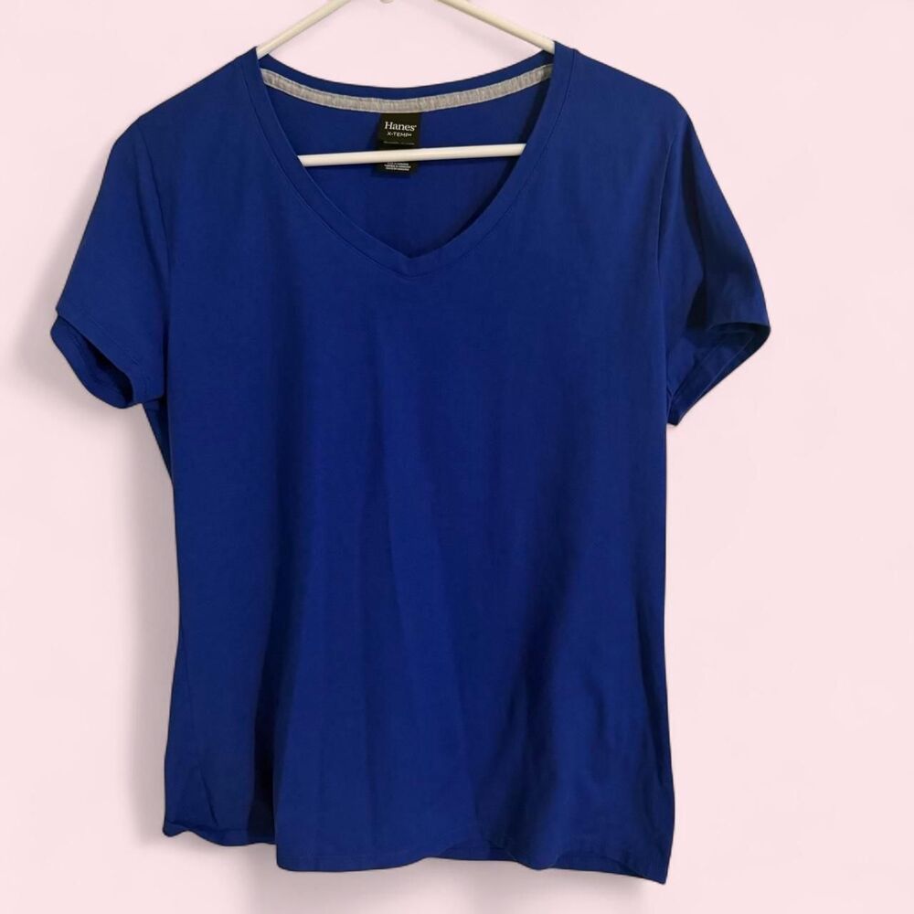 Hanes Women's Blue T-shirt